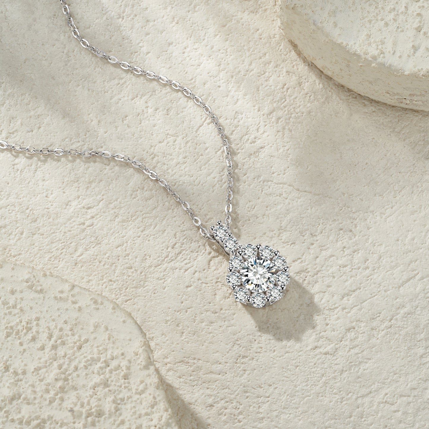 Luxury Silver Necklace With A 1-carat Top-quality Morganite D Color VVS, Made Of S925 Silver Electroplated With Platinum.