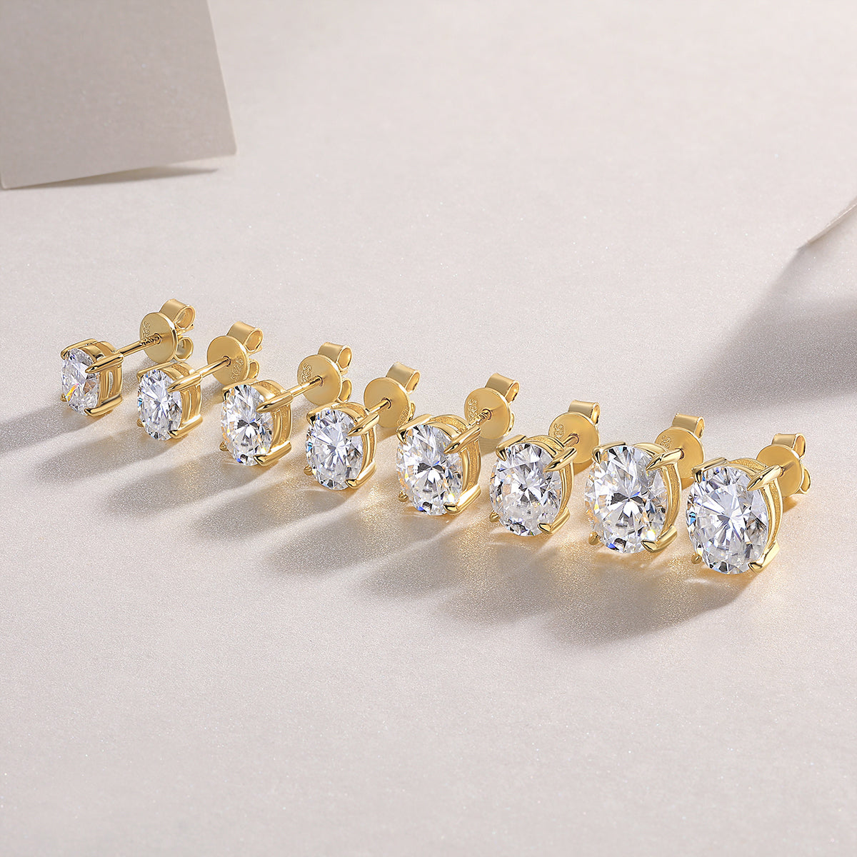 The Charm Of Art - Premium Moissanite Luxury Silver Stud Earrings S925 Silver Electroplated Gold