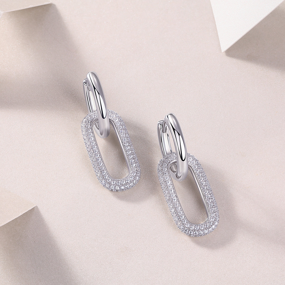 Top-quality Moissanite Luxury Silver Stud Earrings S925 Silver Plated Platinum