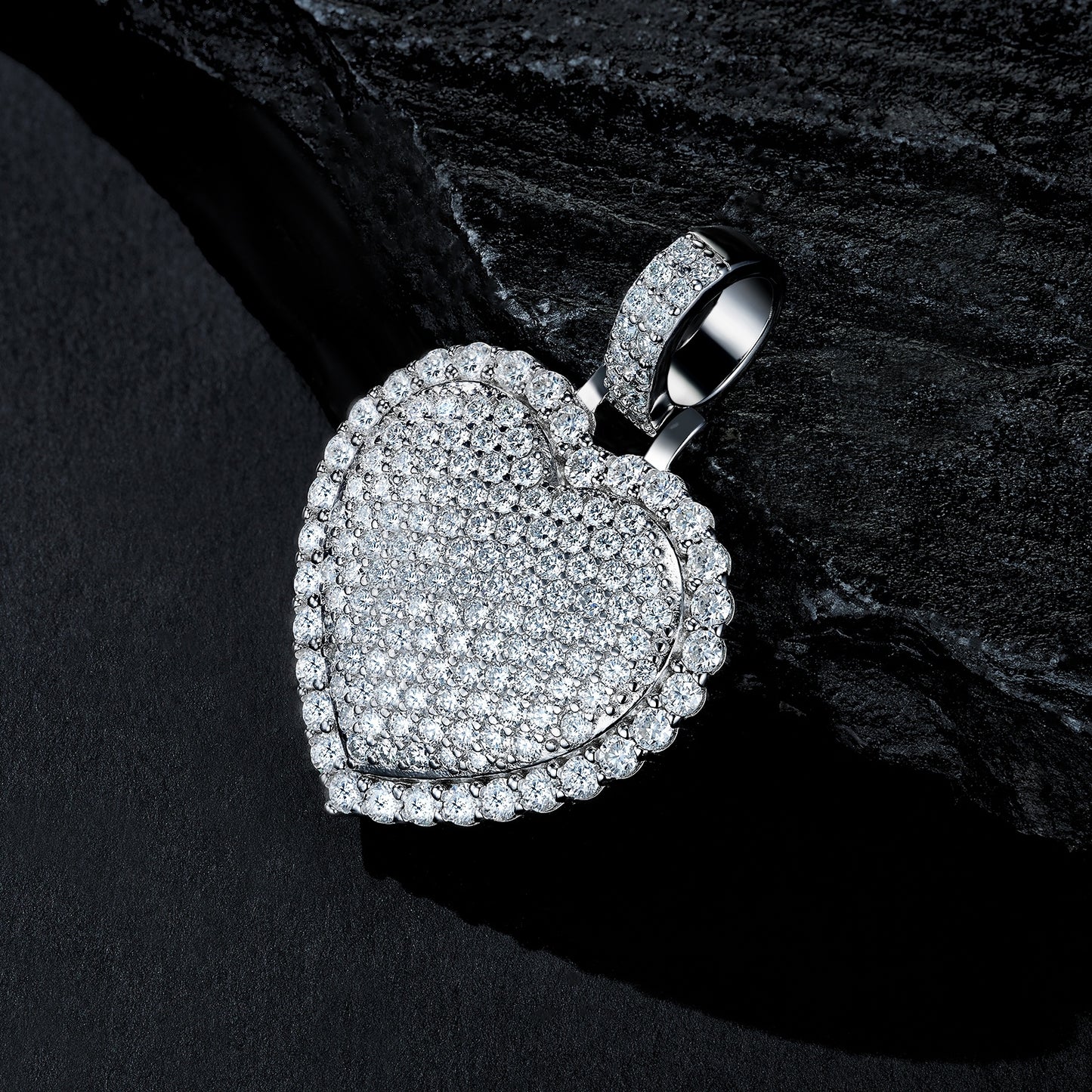 Luxury Silver Necklace Set With Top-quality Moissanite, Made Of S925 Silver Electroplated With Platinum.