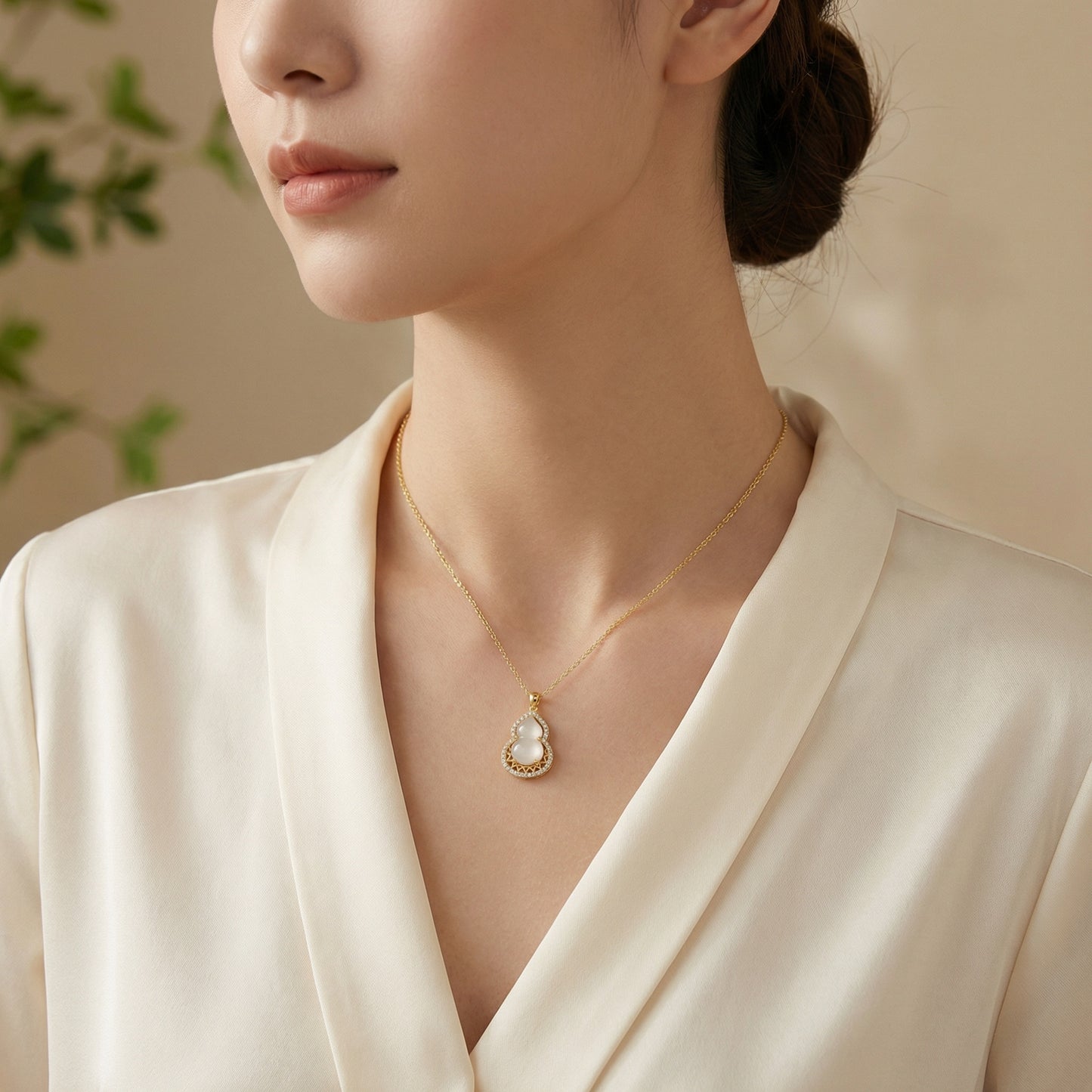 925 Sterling Silver Elegant White Jadeite Calabash Pendant with Shimmering Stones and Ornate Lattice Frame