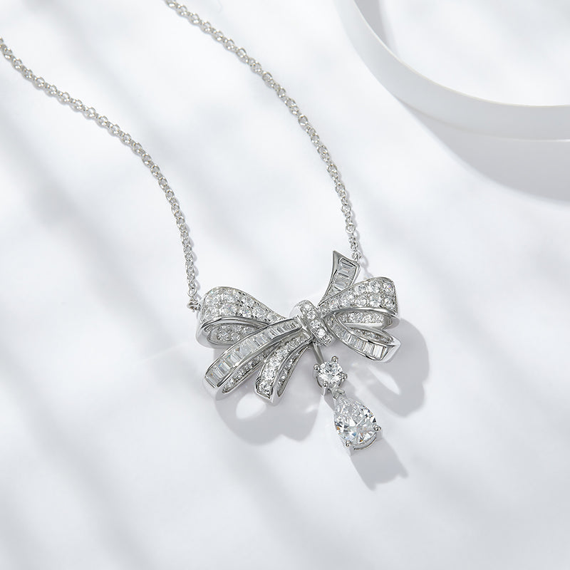 1Butterfly - A Fashionable And Luxurious Diamond Jewelry Pendant Set With Moissanite S925 Sterling Silver And Platinum Plating Prohibit TikTok sales