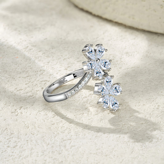 Luxury Silver Ring Set With Top-quality Moissanite, Crafted From S925 Silver With A Platinum-plated Finish