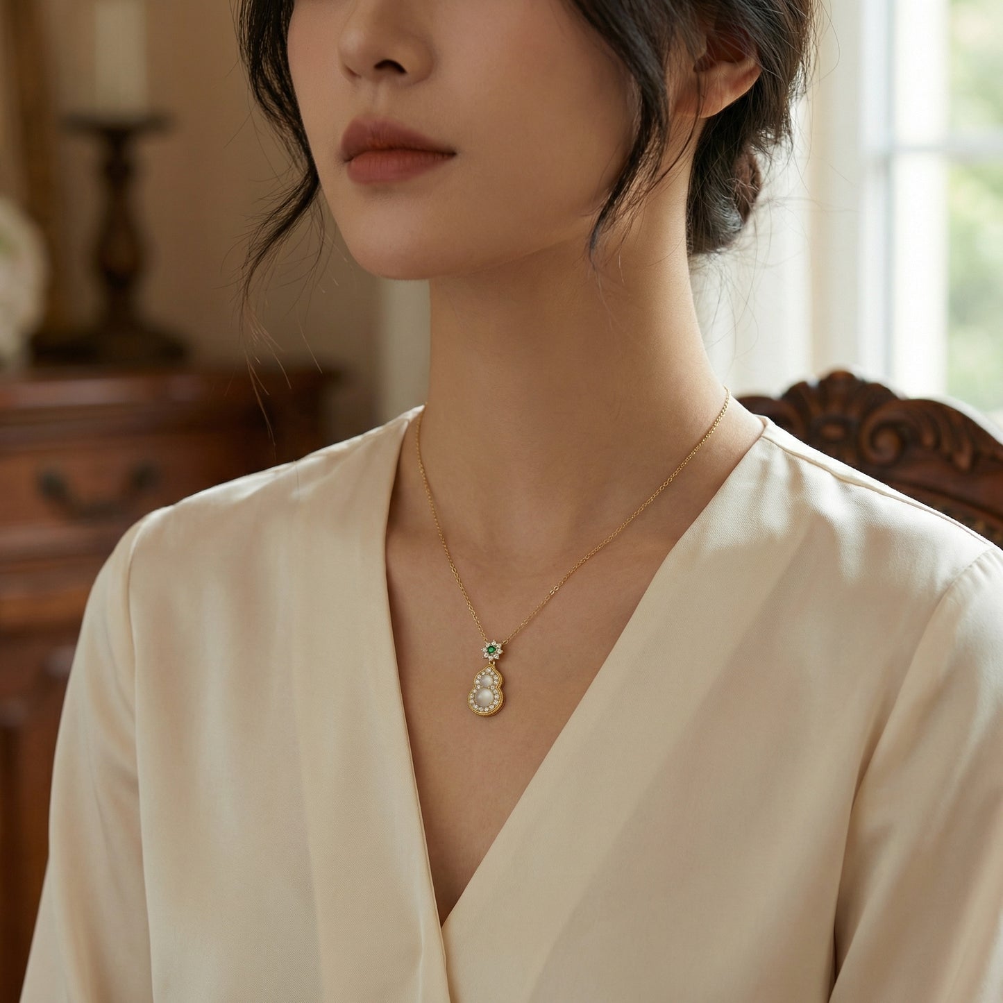 925 Sterling Silver Elegant Moonstone and Emerald Gourd Pendant Necklace with Brilliant Diamond Accents