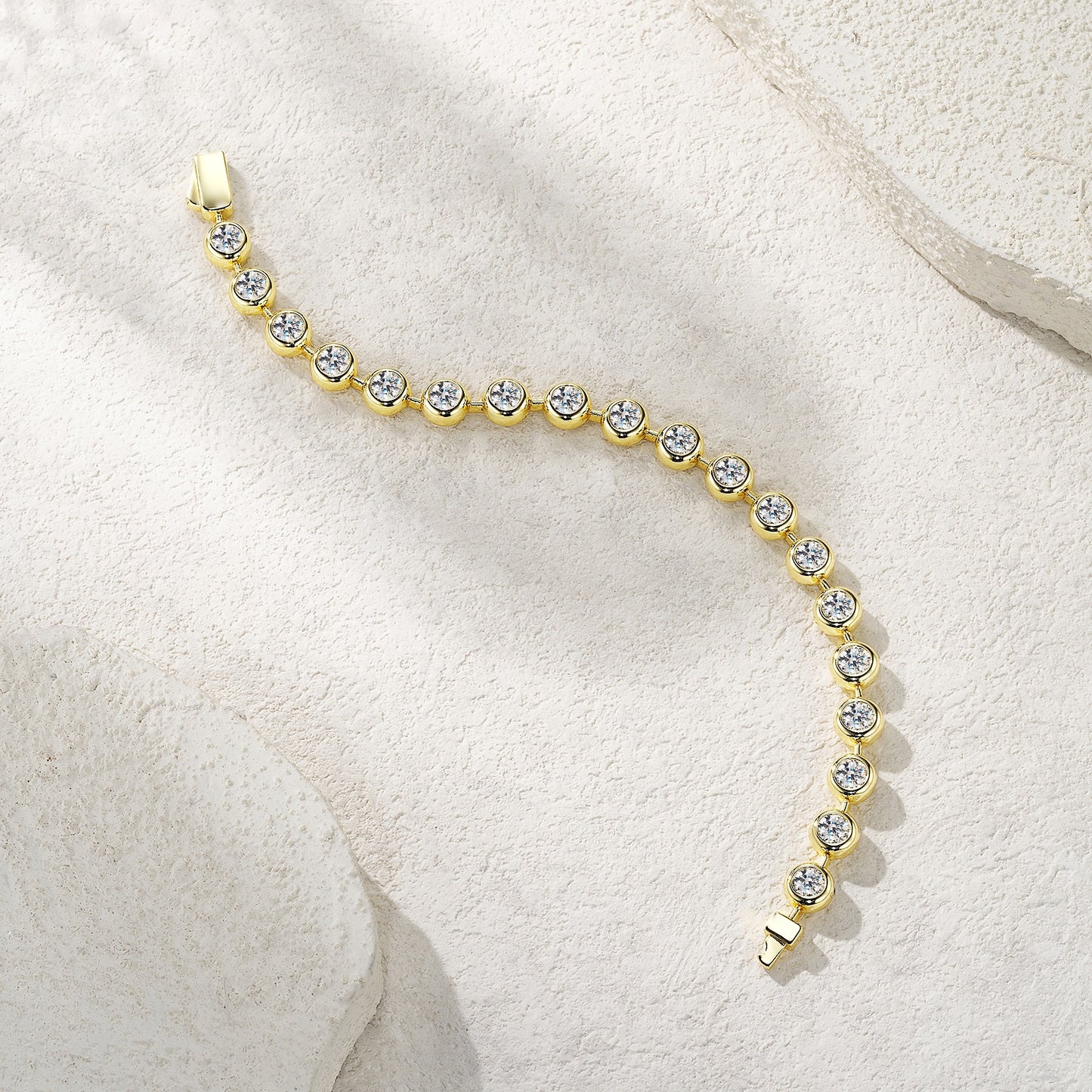 0.5 Carat Luxur Bracelet Set With Top Moissanite D Color VVS, S925 Silver Plated Gold Material.