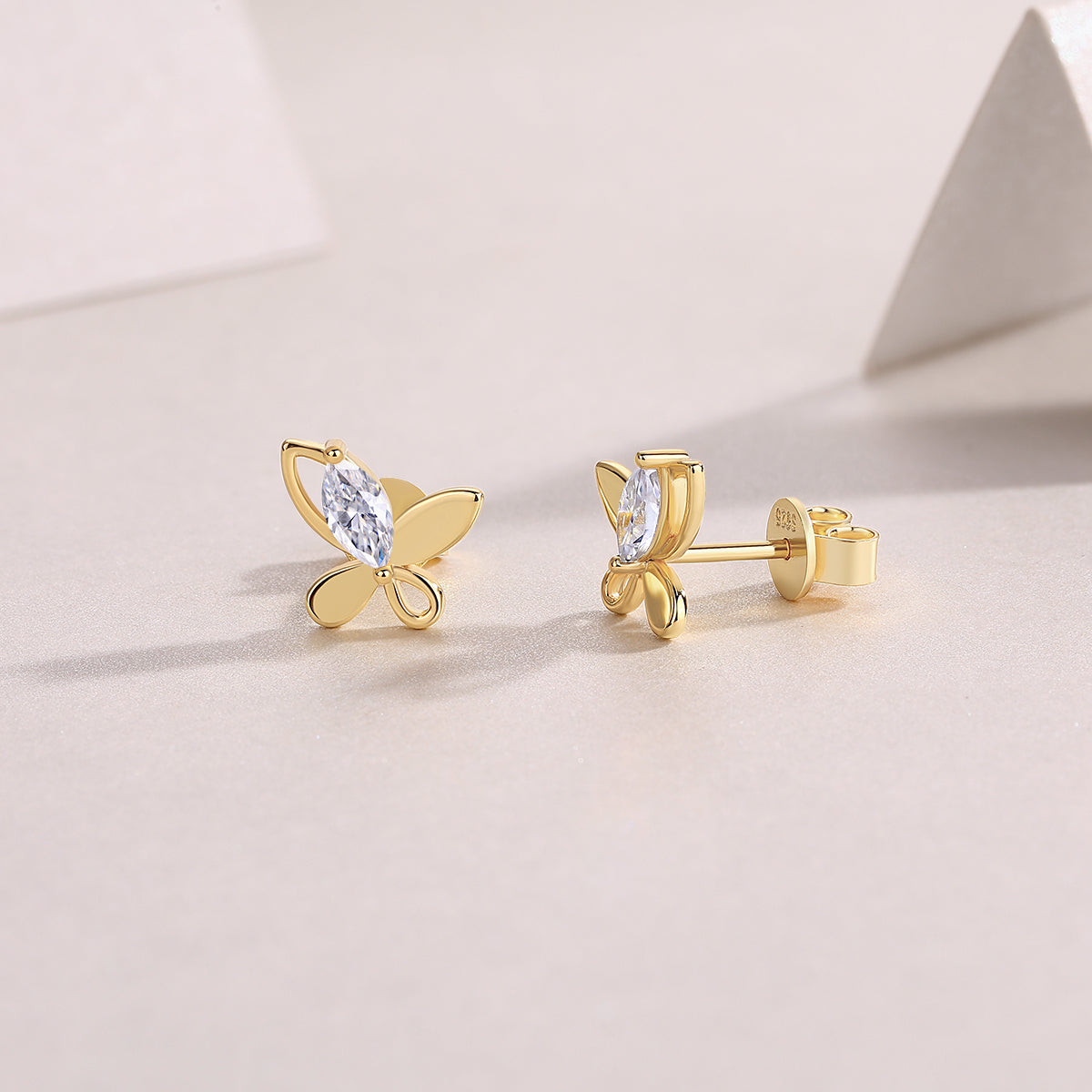 Chasing Dreams Four-Leaf Clover - Luxury Stud Earrings Set With Top-quality Moissanite, S925 Silver Electroplated Gold
