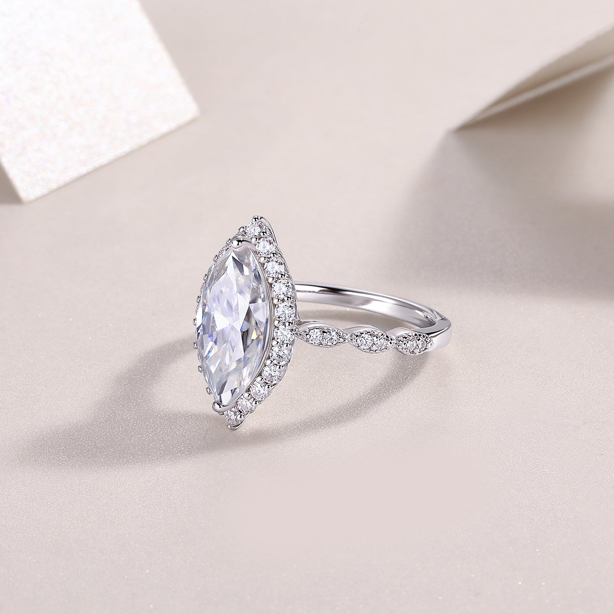 Heartbeat Mirror - Luxury Silver Ring Set With Top-quality Moissanite D Color VVS, S925 Silver And Platinum-plated