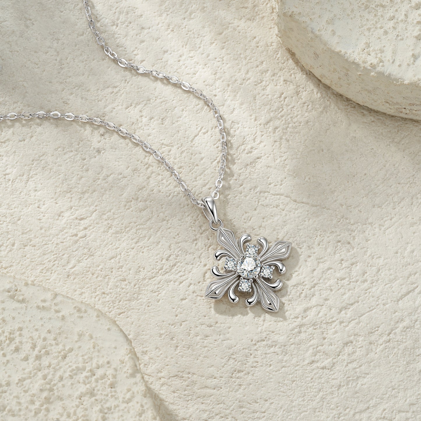 Luxury Silver Necklace With 0.3 Carats Of Top-quality Morganite D Color VVS , Made Of S925 Silver Electroplated With Platinum.