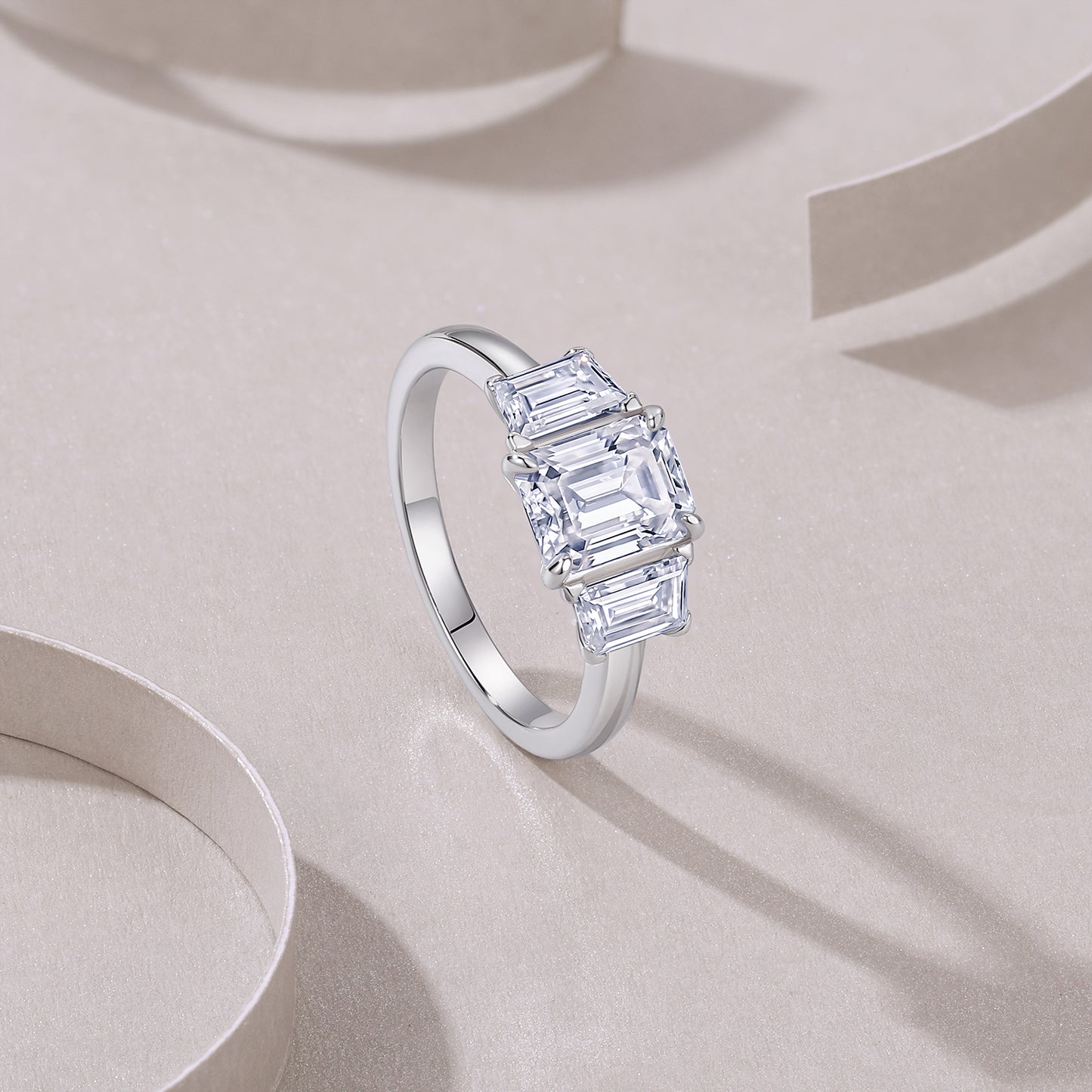 Luxury Silver Ring S925 Silver Electroplated With Platinum, Set With Top-quality Moissanite D Color VVS