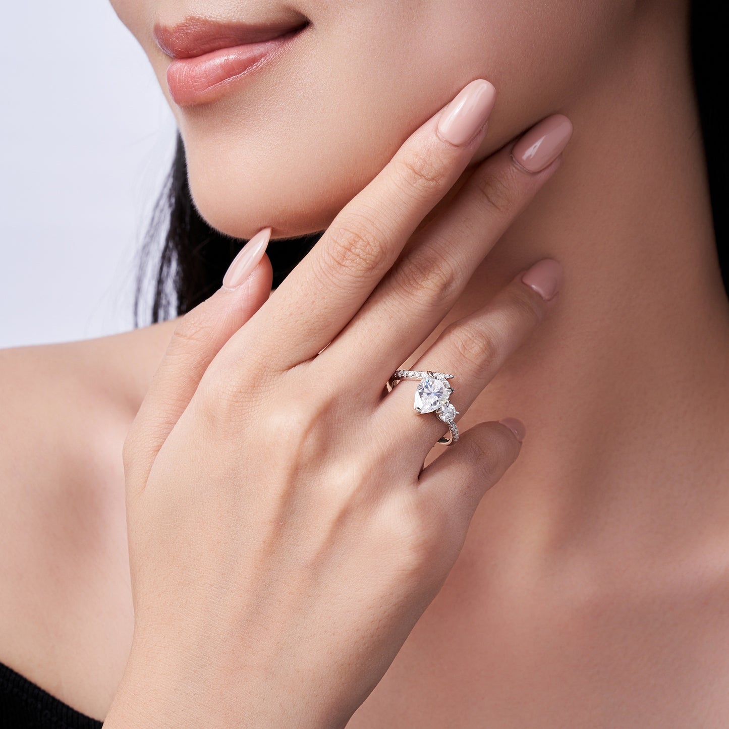 Luxury Silver Ring Set With Top-quality Moissanite D Color VVS , Made Of S925 Silver With Electroplated Platinum.