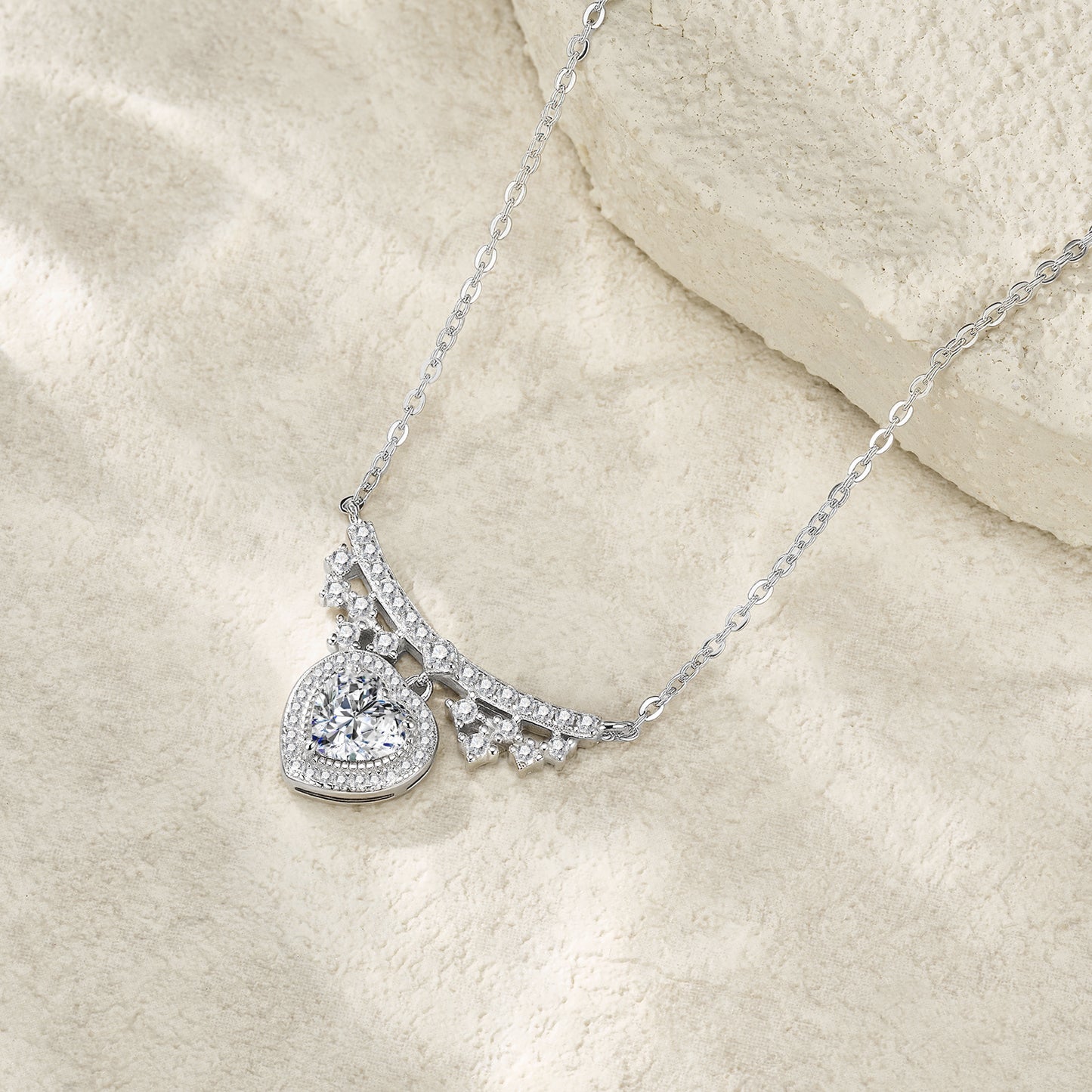 Luxury Silver Necklace Featuring Top-quality Moissanite D Color VVS , Made Of S925 Silver Electroplated With Platinum.