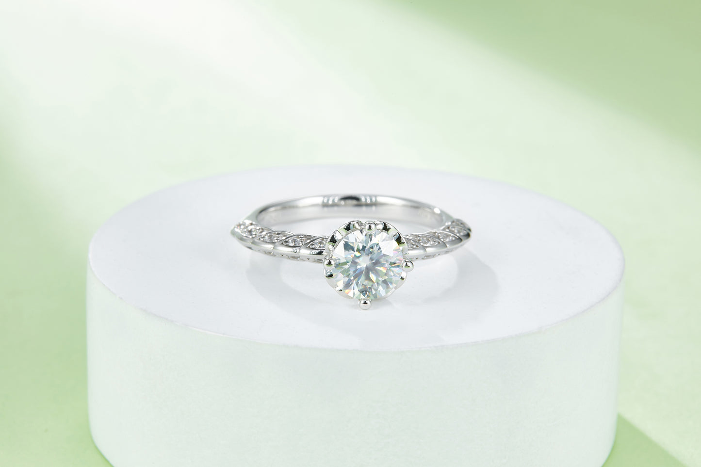 1-carat Luxury Silver Ring Set With Top-quality Moissanite D Color VVS , S925 Silver Plated Platinum