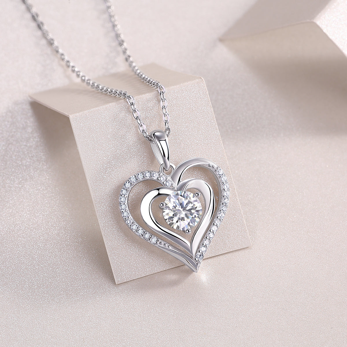 Telepathy * Heart Moissanite Pendant Necklace – Top-Quality Moissanite D Color VVS1, S925 Silver with Platinum Plating