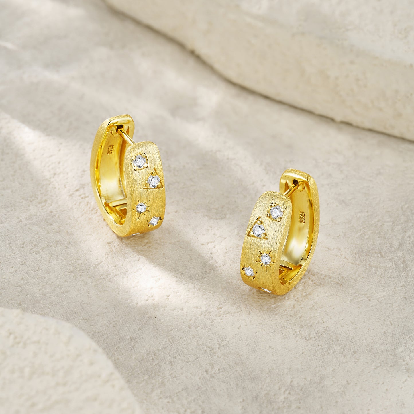 Star Track - Premium Moissanite Luxury Fashion Light Luxury Jewelry Silver Stud Earrings S925 Silver Electroplated Gold