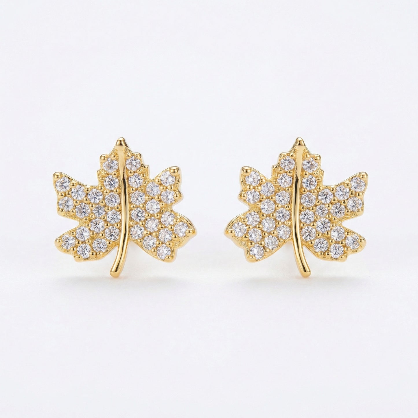 925 Sterling Silver Elegant Sparkling Crystal Maple Leaf Stud Earrings Nature-Inspired Jewelry for Women