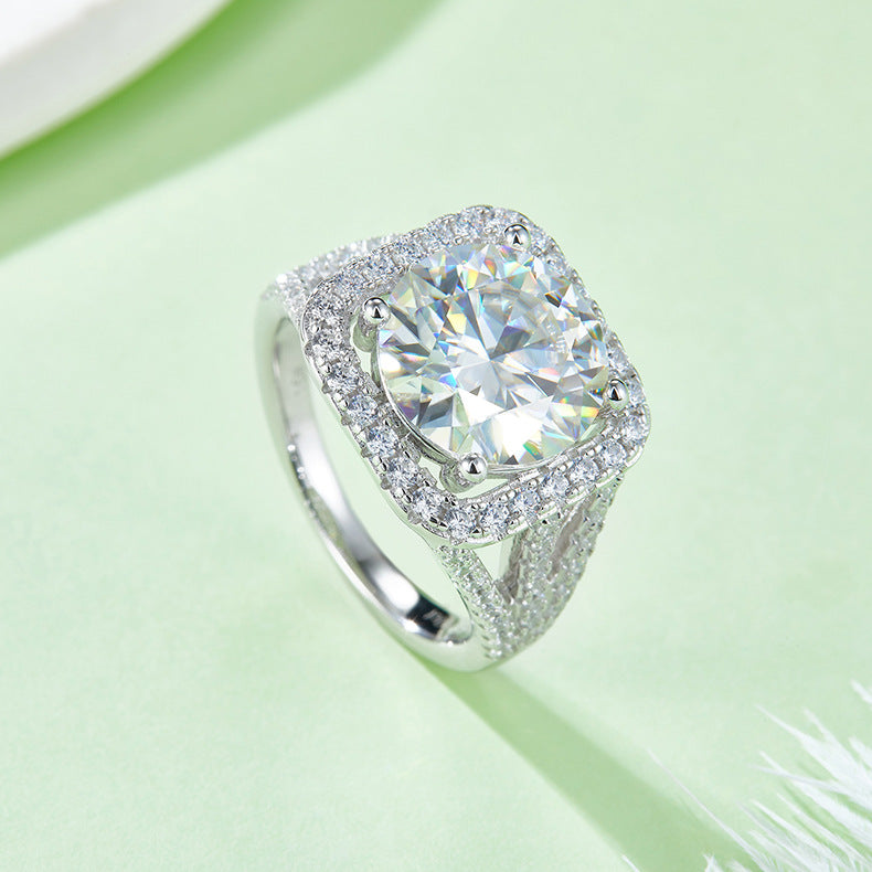 5-carat Luxury Silver Ring Set With Top-quality Moissanite D Color VVS, S925 Silver Plated With Platinum