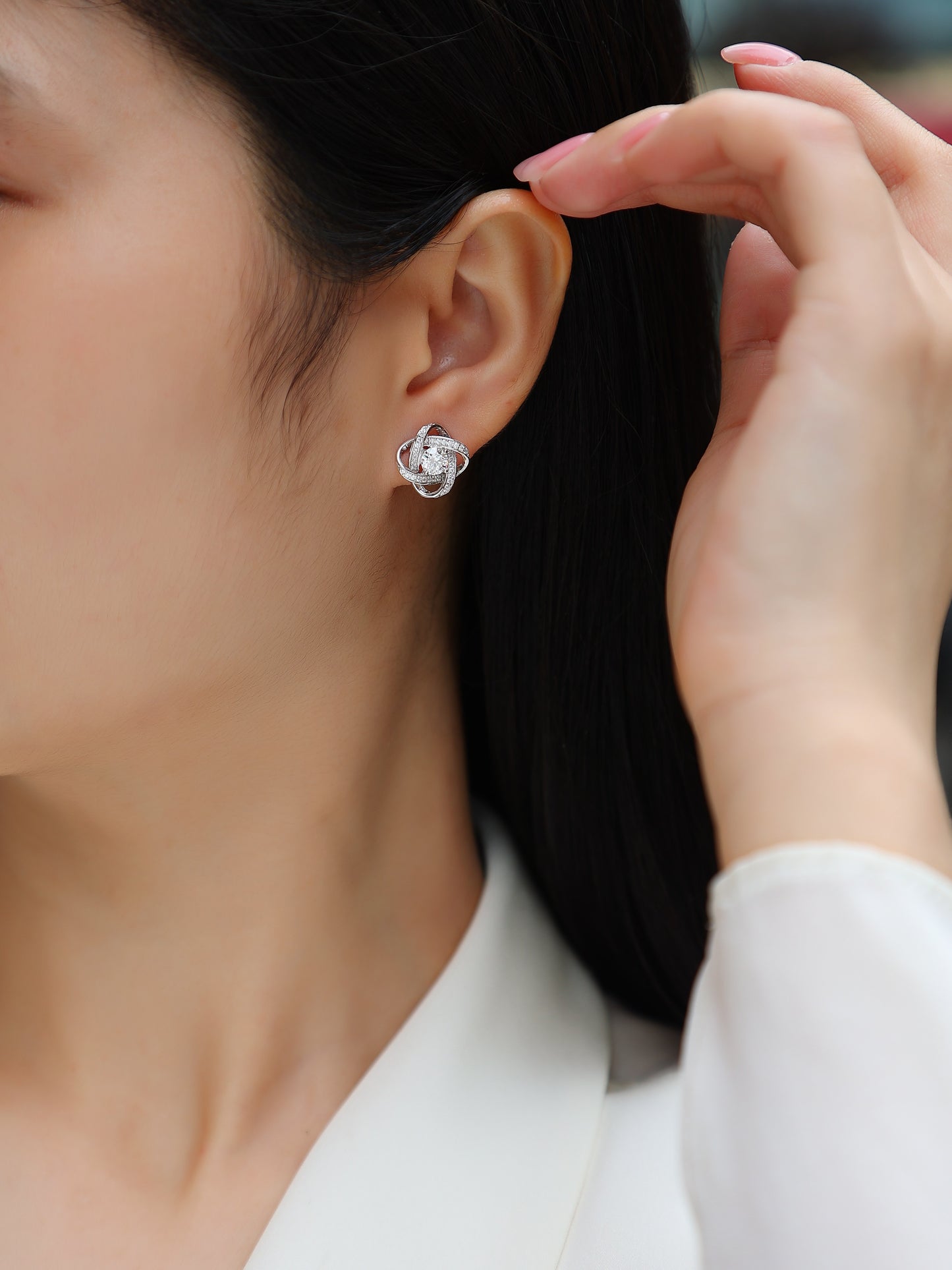 Top-Quality 0.5-Carat Moissanite Stud Earrings, S925 Sterling Silver & Platinum Plated