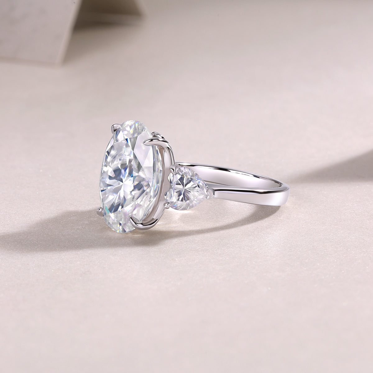 Soul Resonance -Luxury Silver Ring Set With Top-quality Egg-shaped Moissanite D Color VVS,  S925 Silver And Platinum-plated