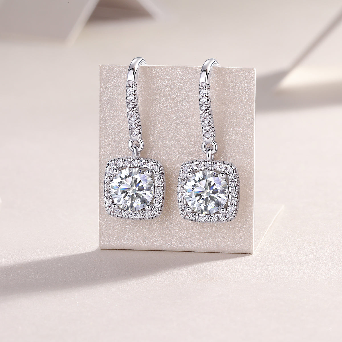 Luxury Silver Stud Earrings Set With Top-quality Moissanite , S925 Silver Plated Platinum