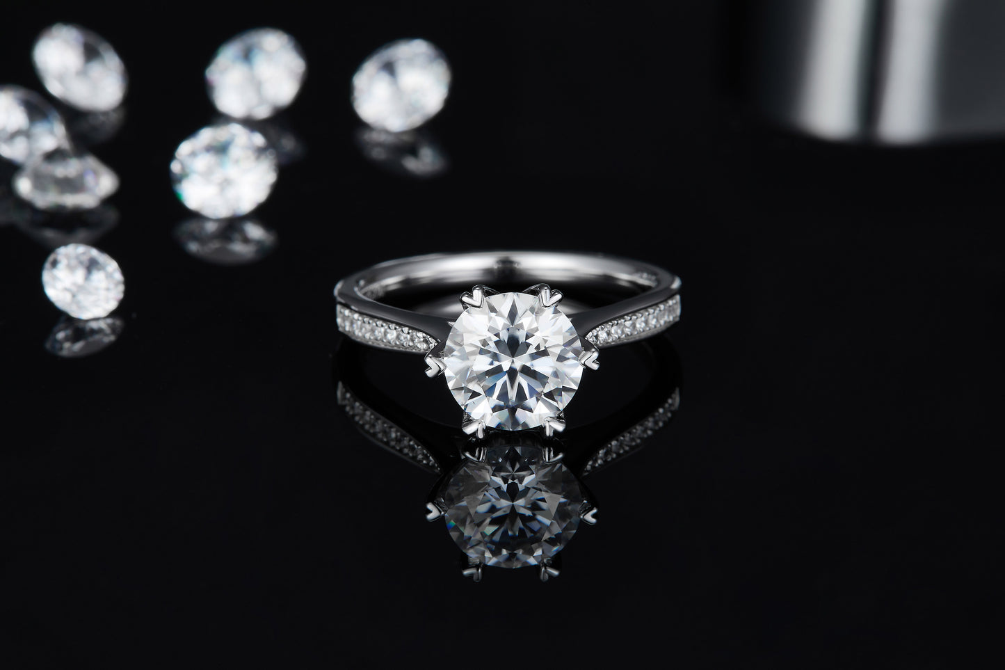 2-carat Luxury Silver Ring Set With Top-quality Moissanite D Color VVS, S925 Silver Plated With Platinum