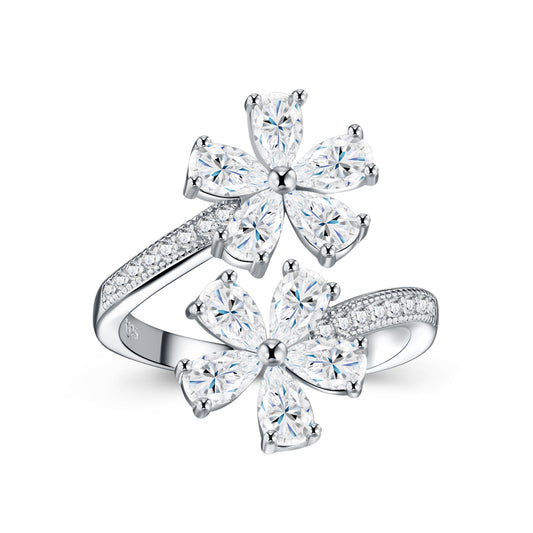 Luxury Silver Ring Set With Top-quality Moissanite, Crafted From S925 Silver With A Platinum-plated Finish