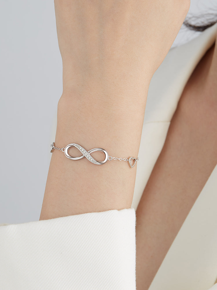 Elegant 925 Silver Bracelet for Women – Premium Sterling Silver Jewelry
