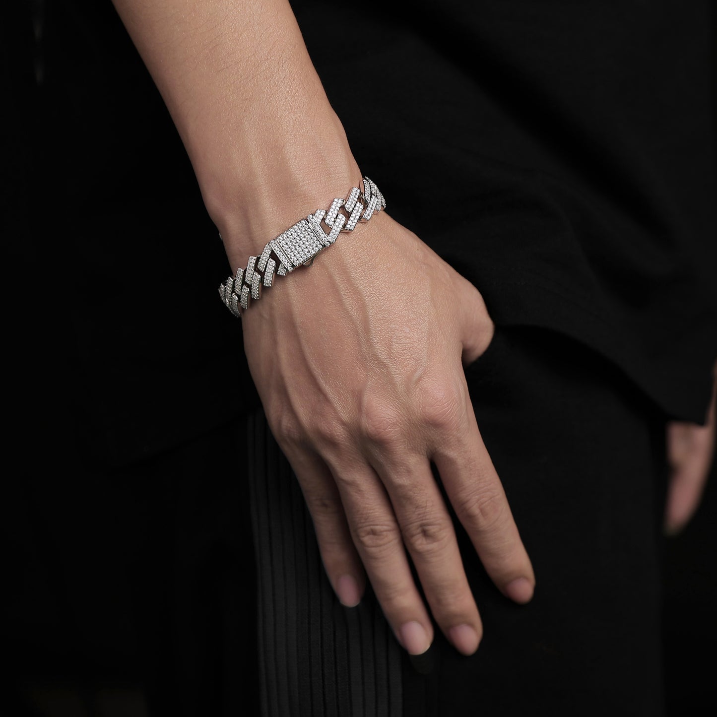 Keel - Set With Top-quality Moissanite Luxury Silver Bracelet S925, Silver Electroplated Platinum, 2 Widths Men's Bracelet