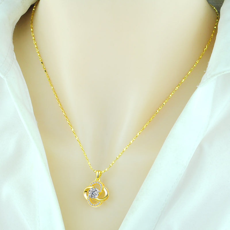 Dainty 18K Gold Plated 925 Sterling Silver Four-Leaf Clover Pendant Necklace with Sparkling Zirconia