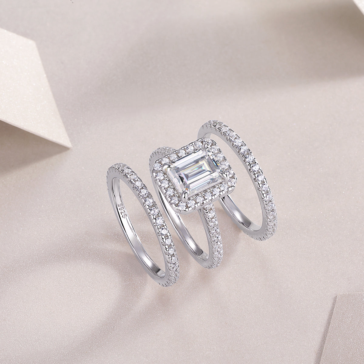 Luxury Platinum-plated S925 Silver Ring, Set With Top-quality Moissanite D Color VVS1