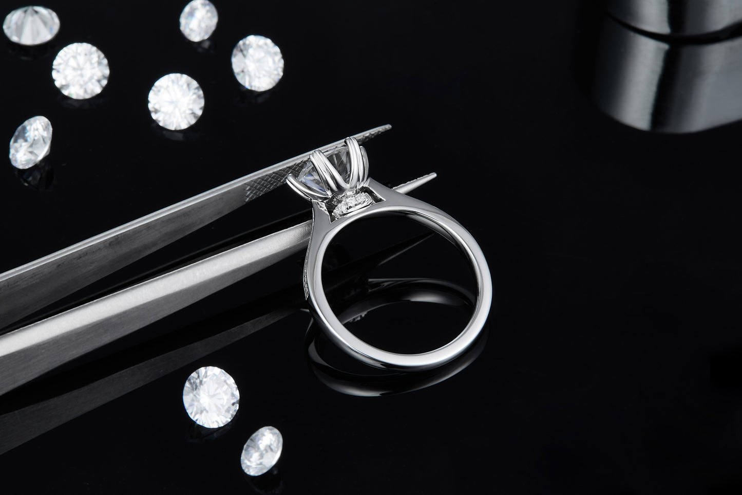 2-carat Luxury Silver Ring Set With Top-quality Moissanite D Color VVS, S925 Silver Plated With Platinum
