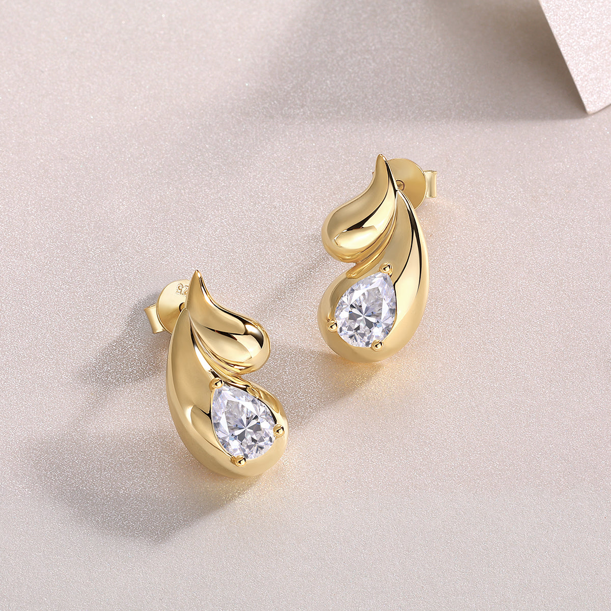 Water Drop - Premium Moissanite Luxury Silver Stud Earrings S925 Silver Electroplated Gold