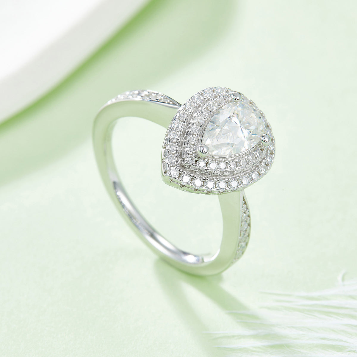 Luxury Silver Ring Pear-shaped Moissanite Set With Top-quality Moissanite , S925 Silver Electroplated With Platinum