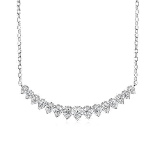 Luxury Silver Necklace Featuring Top-quality Moissanite, Made Of S925 Silver Electroplated With Platinum.