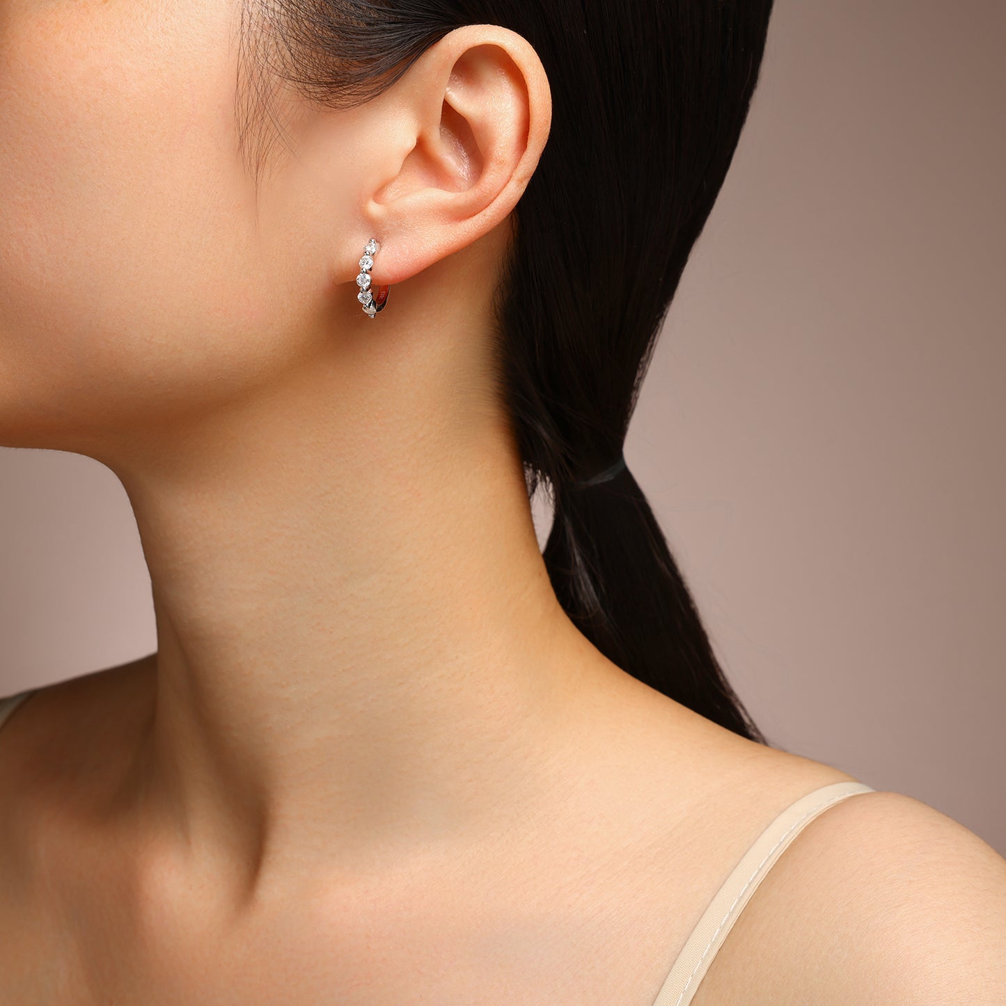 Luxury Silver Earrings Set Featuring Top-quality Moissanite Stones, Made Of S925 Silver Electroplated With Platinum.