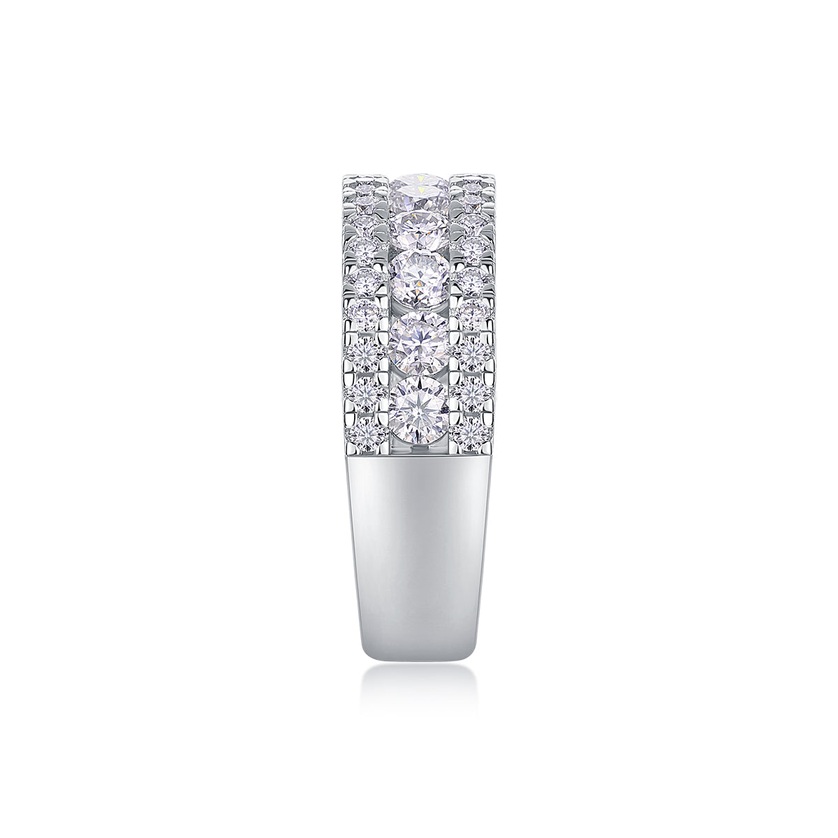 A Luxurious And Fashionable Light Luxury Jewelry Silver Ring Set With Top-quality Moissanite, S925 Silver Plated With Platinum