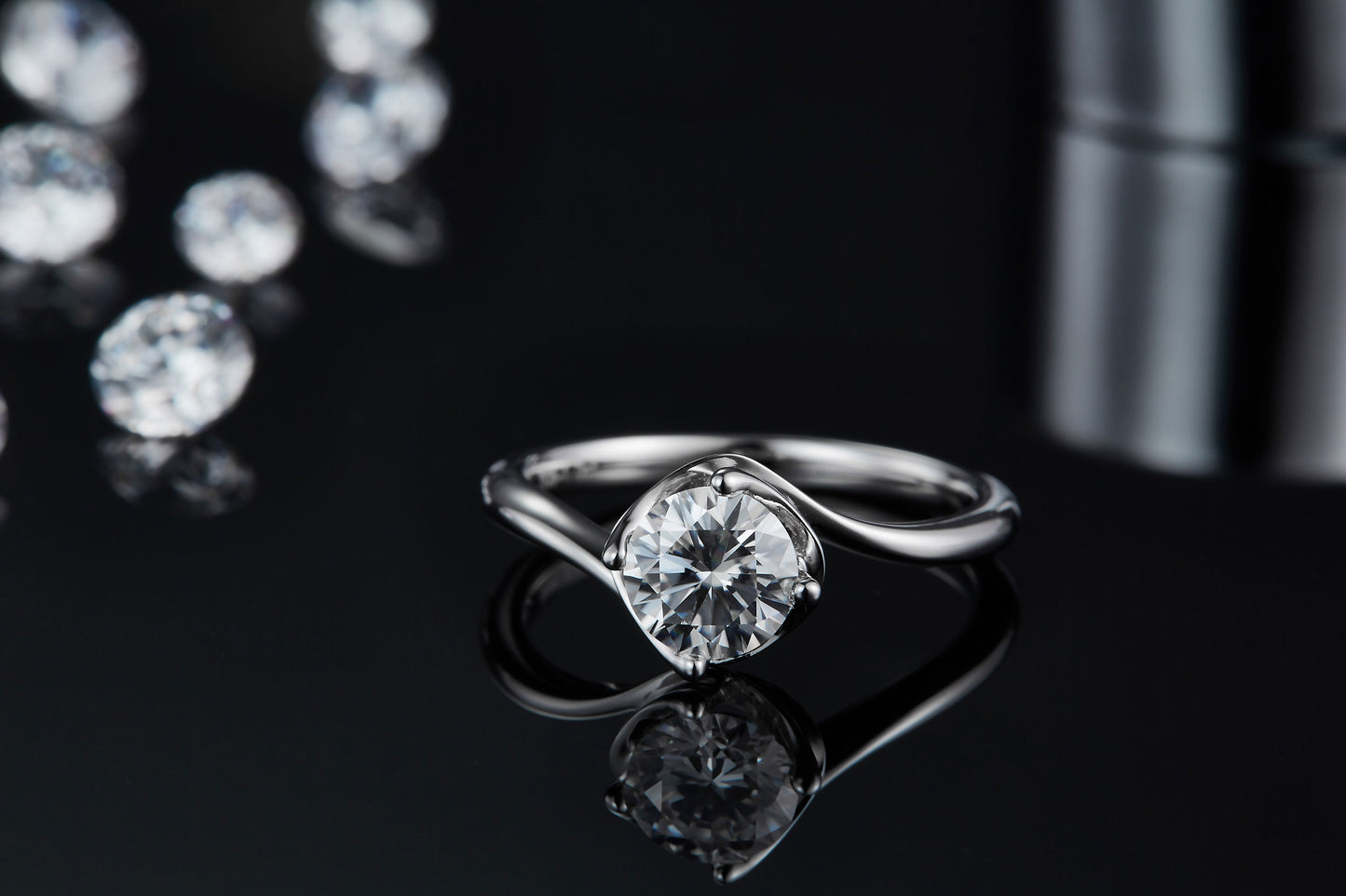 1-carat  Luxury  Silver Ring Set With Top-quality Moissanite D Color VVS , S925 Silver Plated Platinum
