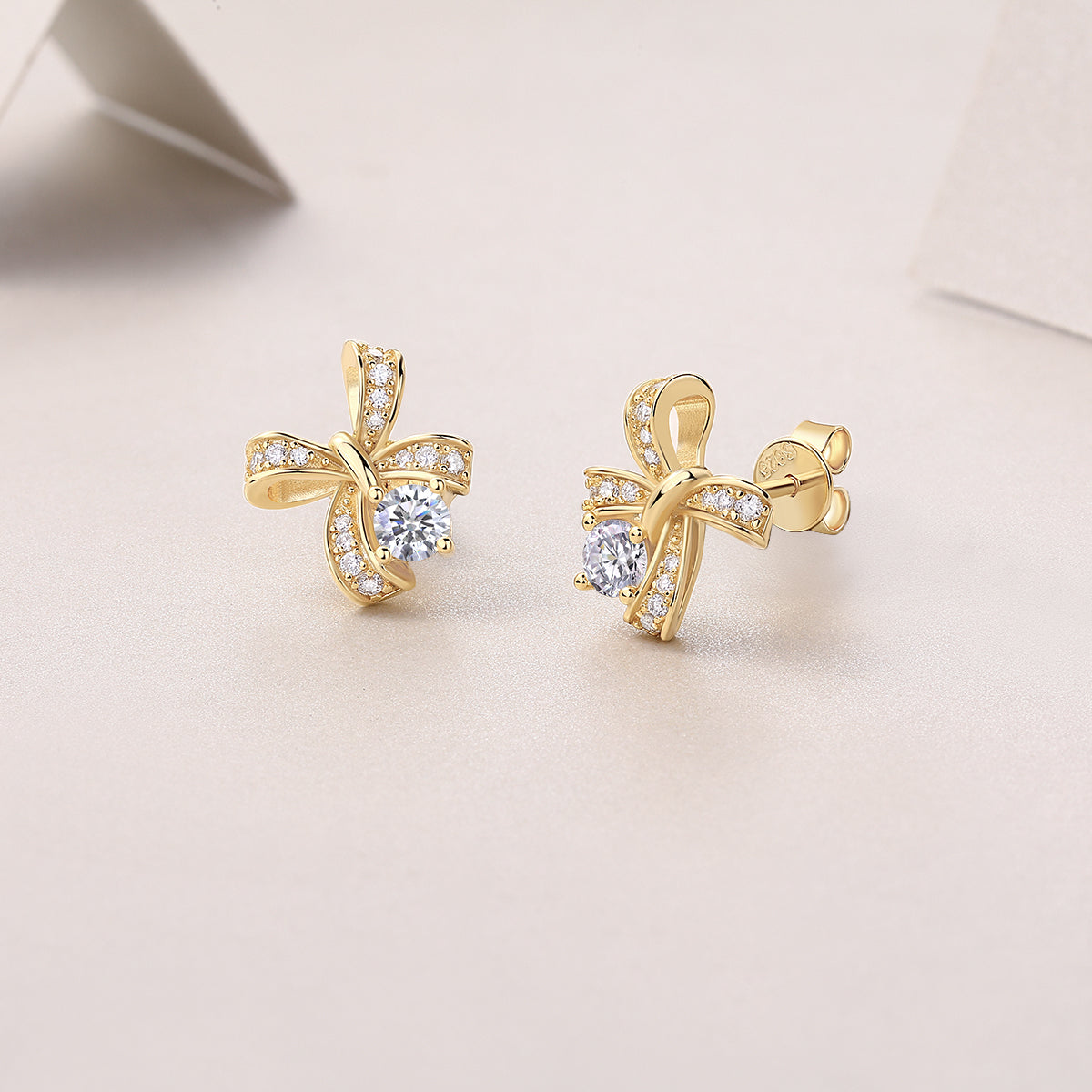 Luxury  Silver Stud Earrings S925 Silver Plated Platinum, Set With Top-quality Moissanite