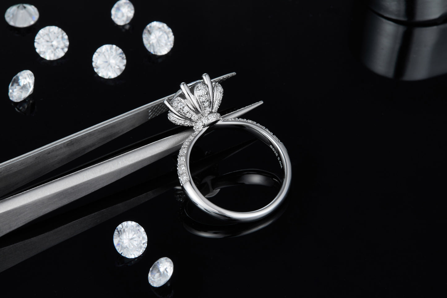 3-carat Luxury  Silver Ring Set With Top-quality Moissanite D Color VVS, S925 Silver Plated With Platinum