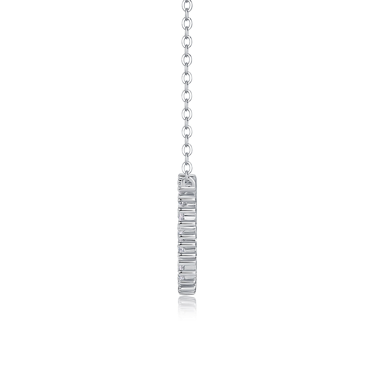 Pendentif de luxe serti de diamants, de moissanite, en argent sterling S925 et plaqué platine.