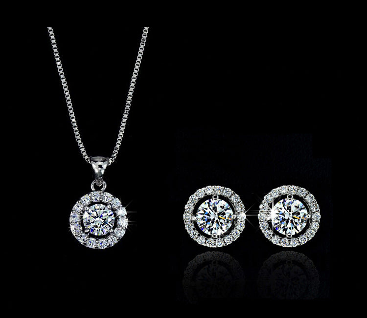 Elegant Round Cubic Zirconia Halo Jewelry Set