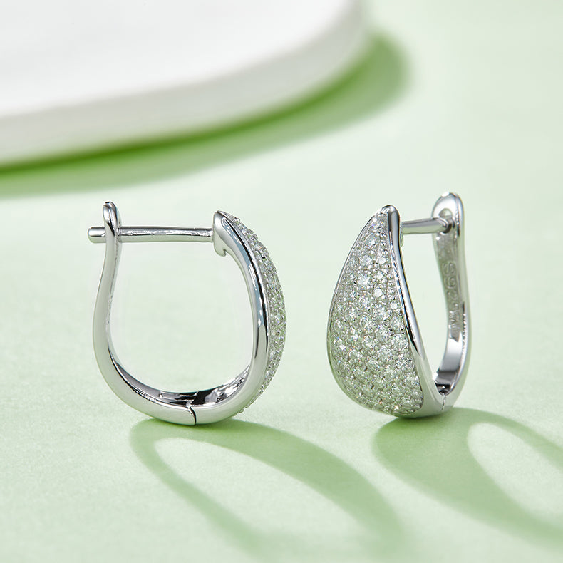 Top-quality Moissanite Luxury Silver Stud Earrings S925 Silver Plated Platinum