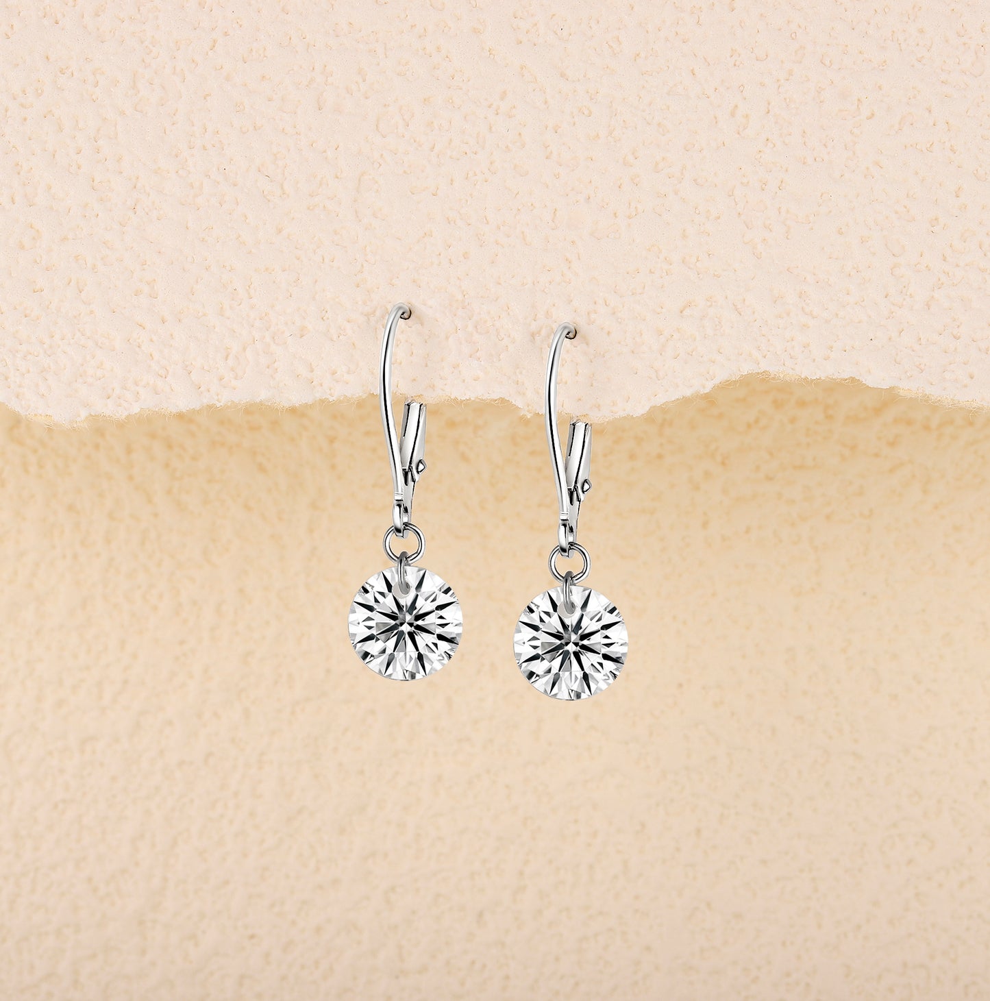 Top-quality Moissanite Luxury Silver Stud Earrings S925 Silver Plated Platinum