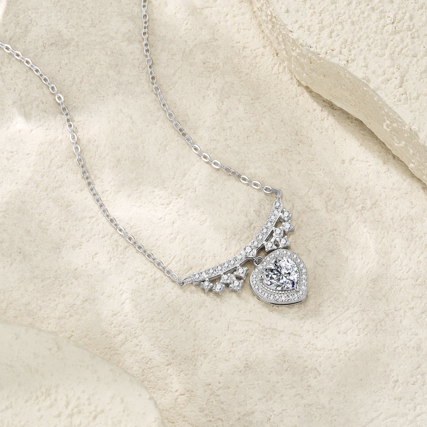 Luxury Silver Necklace Featuring Top-quality Moissanite D Color VVS , Made Of S925 Silver Electroplated With Platinum.