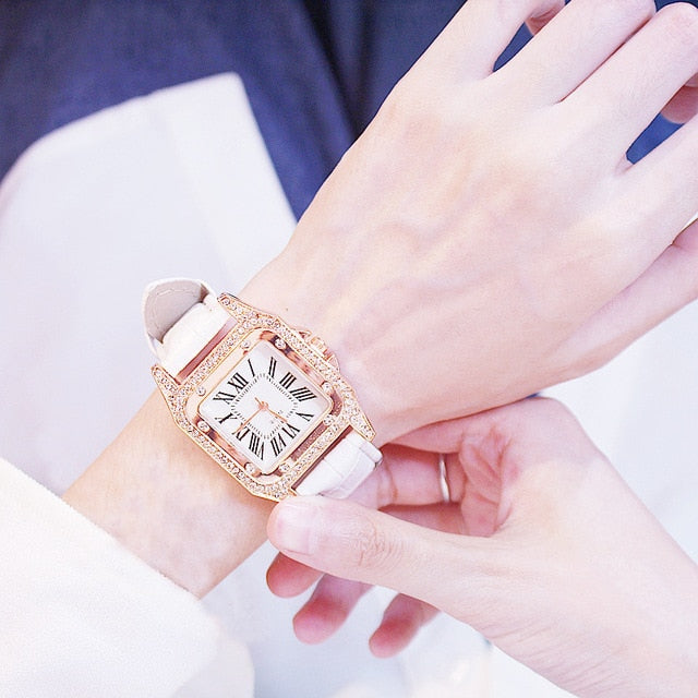 Elegant Women's Square Dial Watch with Rhinestone Bezel & Crocodile-Pattern Faux Leather Strap