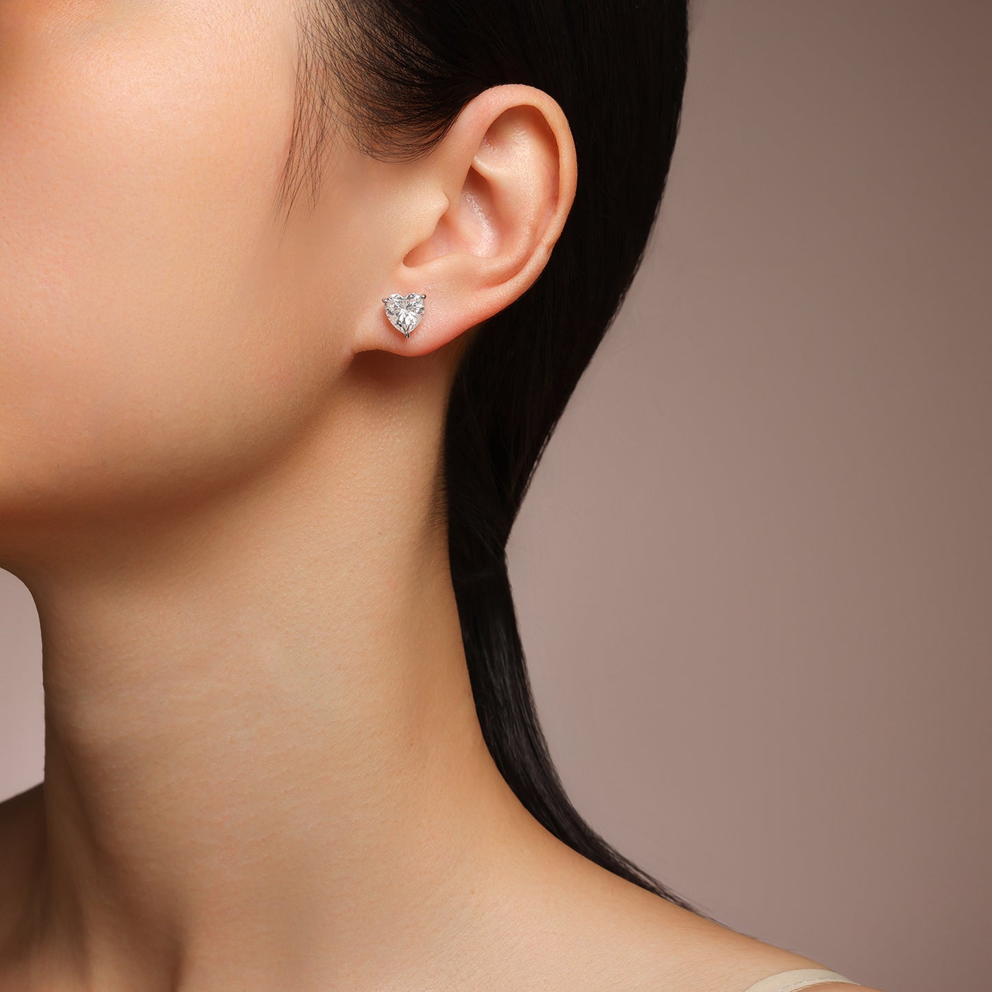 Luxury Silver Earrings Set Featuring Top-quality Moissanite Stones, Made Of S925 Silver Electroplated With Platinum.