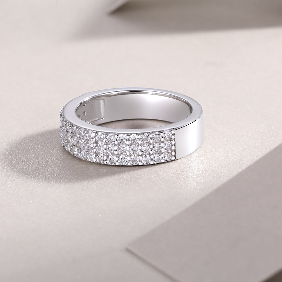 Luxury Silver Ring Set With Top-quality Moissanite, S925 Silver Plated With Platinum