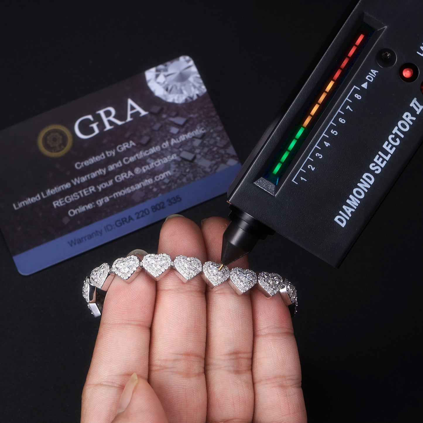 Luxury Silver Bracelet Featuring Top-quality Moissanite, Made Of S925 Silver Electroplated With Platinum.
