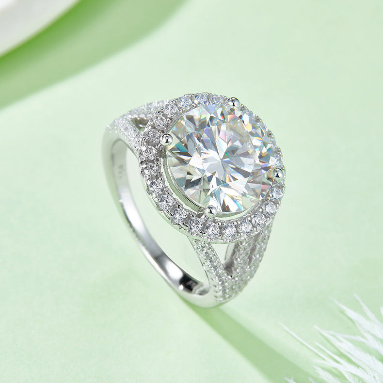5-carat Luxury Silver Ring Set With Top-quality Moissanite D Color VVS , S925 Silver Plated With Platinum