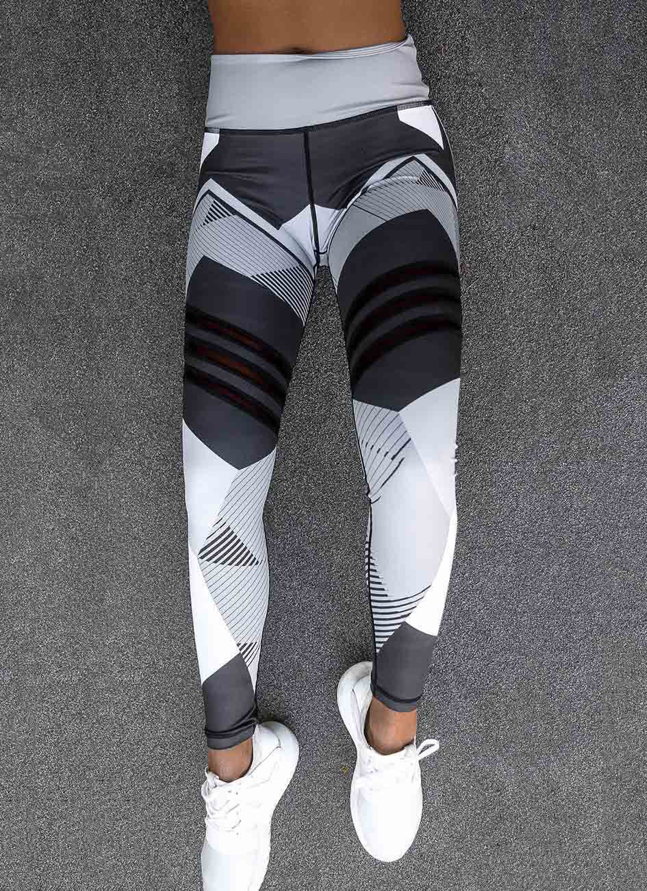 Reflective High-Waist Yoga Pants – Comfortable Stretch Activewear in Multiple Colors