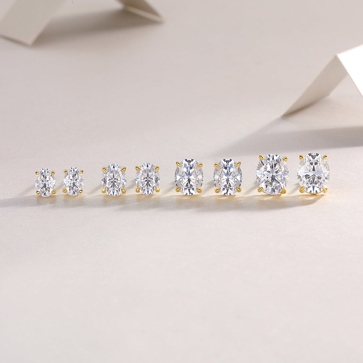 The Charm Of Art - Premium Moissanite Luxury Silver Stud Earrings S925 Silver Electroplated Gold